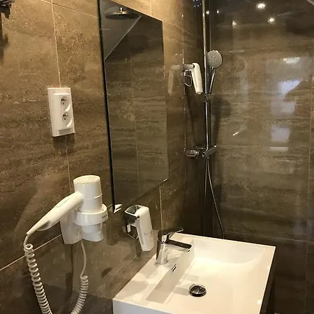 ゲストハウス Centercity 3*